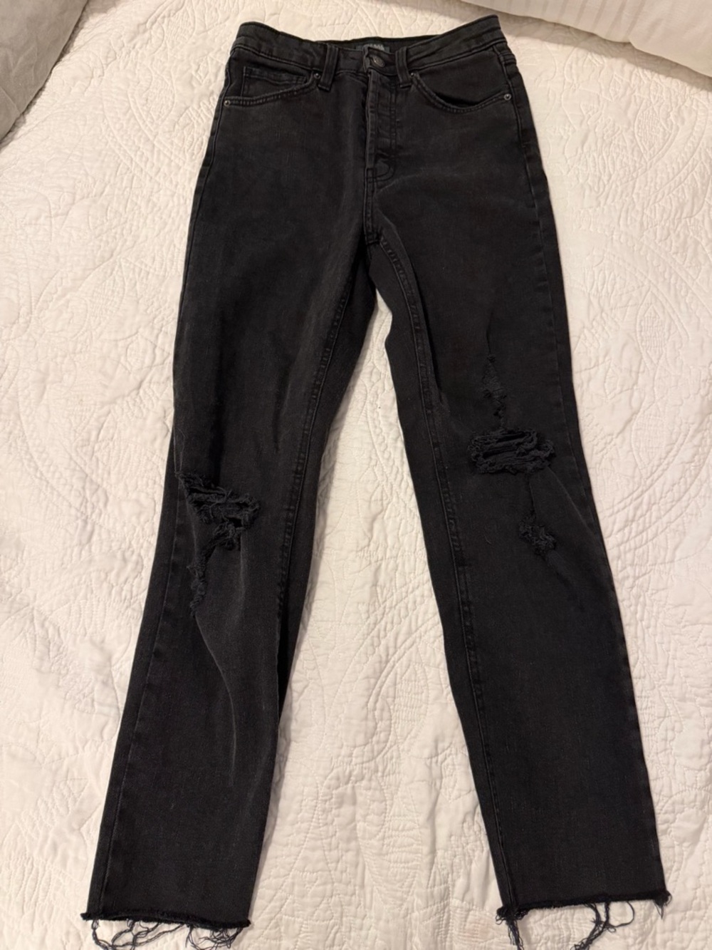 wild fable Black super high rise slim Straight-Leg Distressed Jeans